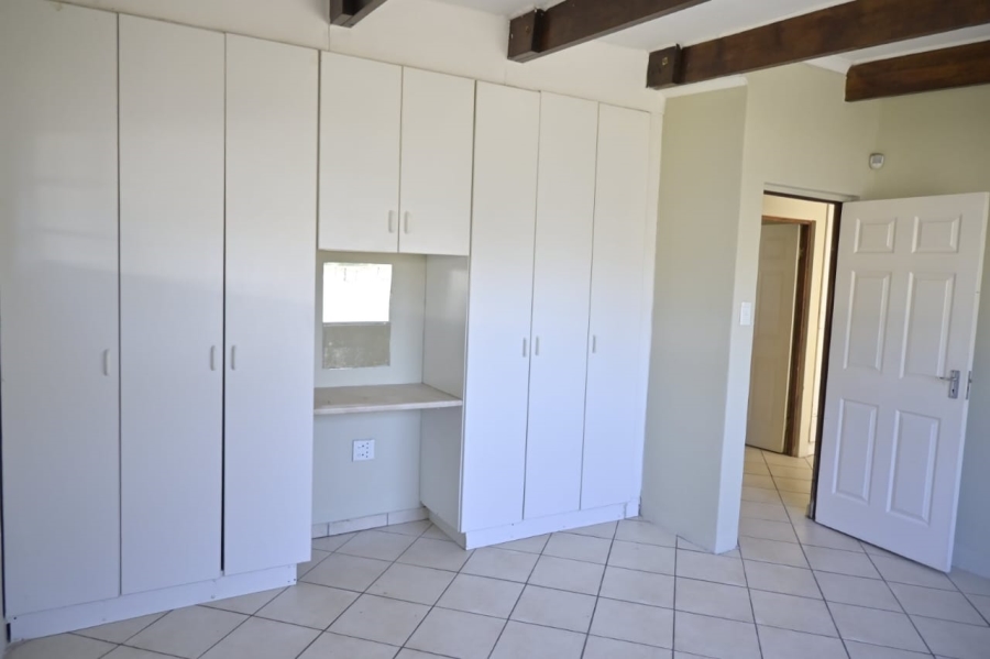 3 Bedroom Property for Sale in Summerpride Eastern Cape